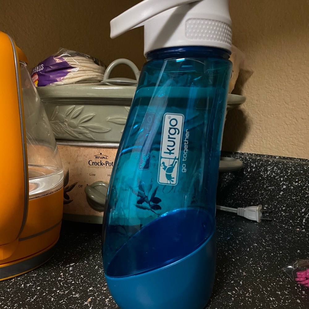 Dog water bottle with detachable bottom